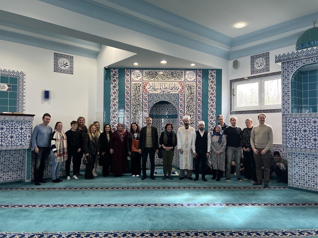 Erkunden der Weltreligionen – Besuch einer Moschee