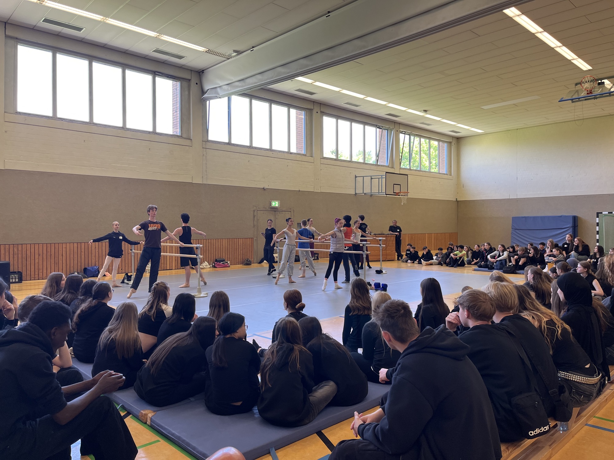 NRW Juniorballett 2 NRW Juniorballett
